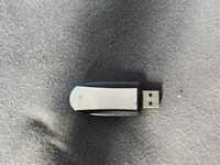 Pendrive 32 GB.  .