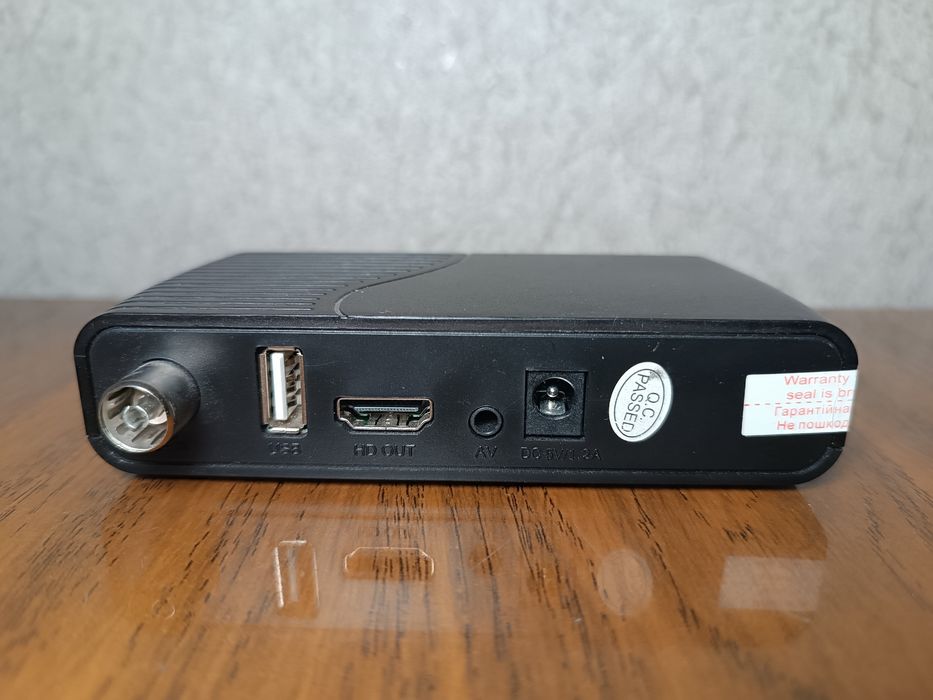 Робочий Т2 тюнер, T2 приставка, цифровий приймач World Vision T624D3