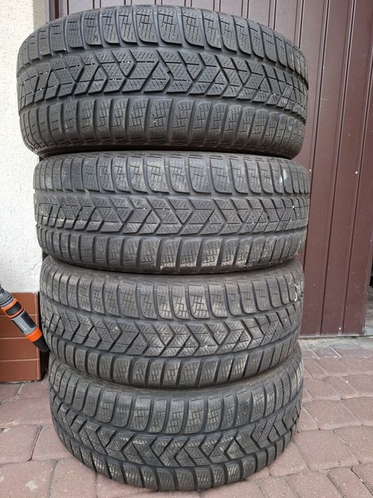 Pirelli SottoZero 3 215/60/16