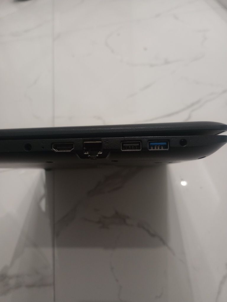 Laptop Lenowo  Ideapad 110