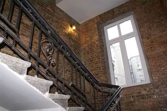 BEZCZYNSZOWE, Centralne Ogrzew.BALKON,Centrum Ścisłe