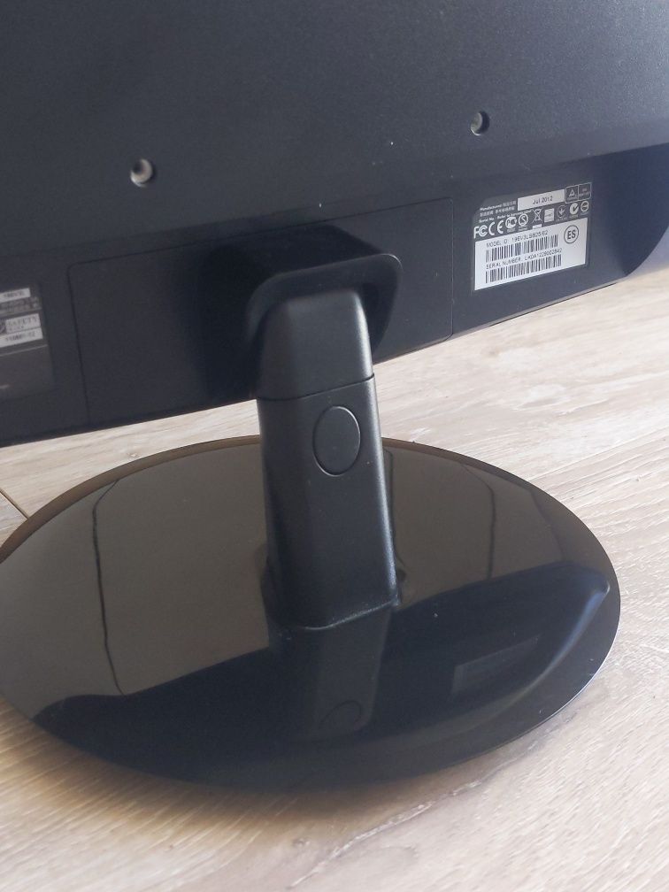Монітор Philips 196V3L 18.5"