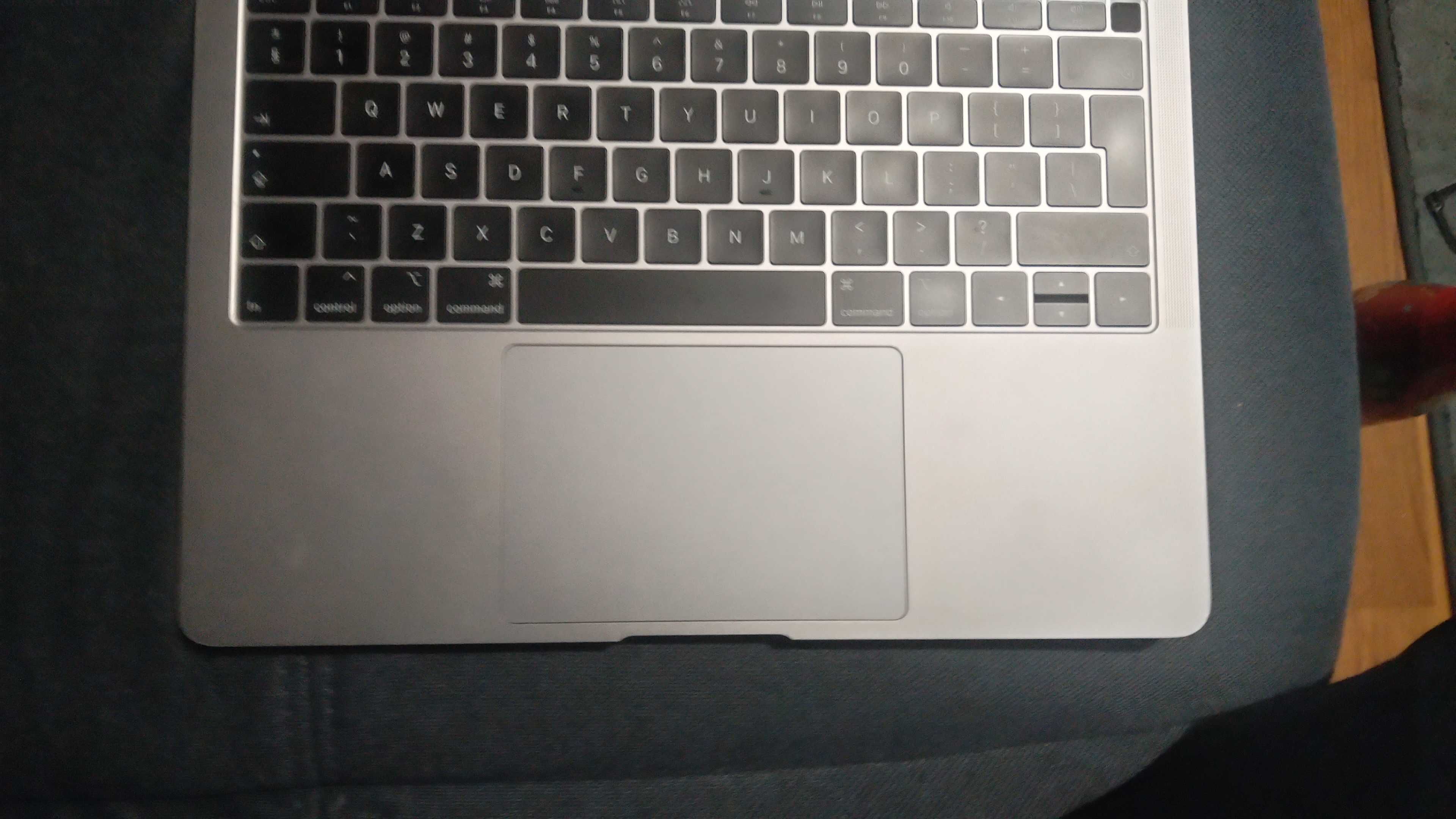 Palmrest obudowa klawiatura Macbook A1932 Air 2018-19