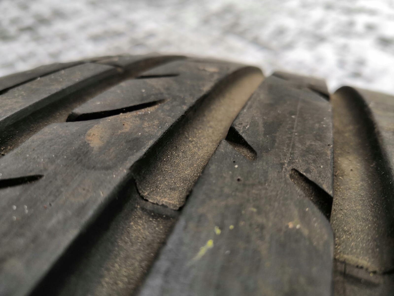 Opona Bridgestone Dualer H/P - 235/60/18