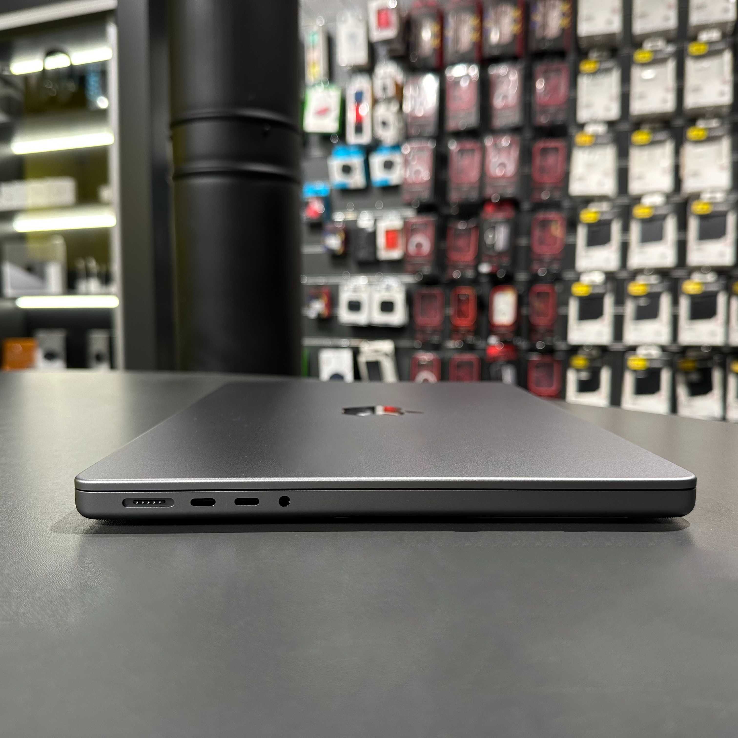 MacBook Pro 14" 2023 M2 Pro 16GB RAM 512Gb SSD АКЦІЯ!