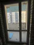 Продам металлапластиковую дверь 2 стекла 2420 на 1390