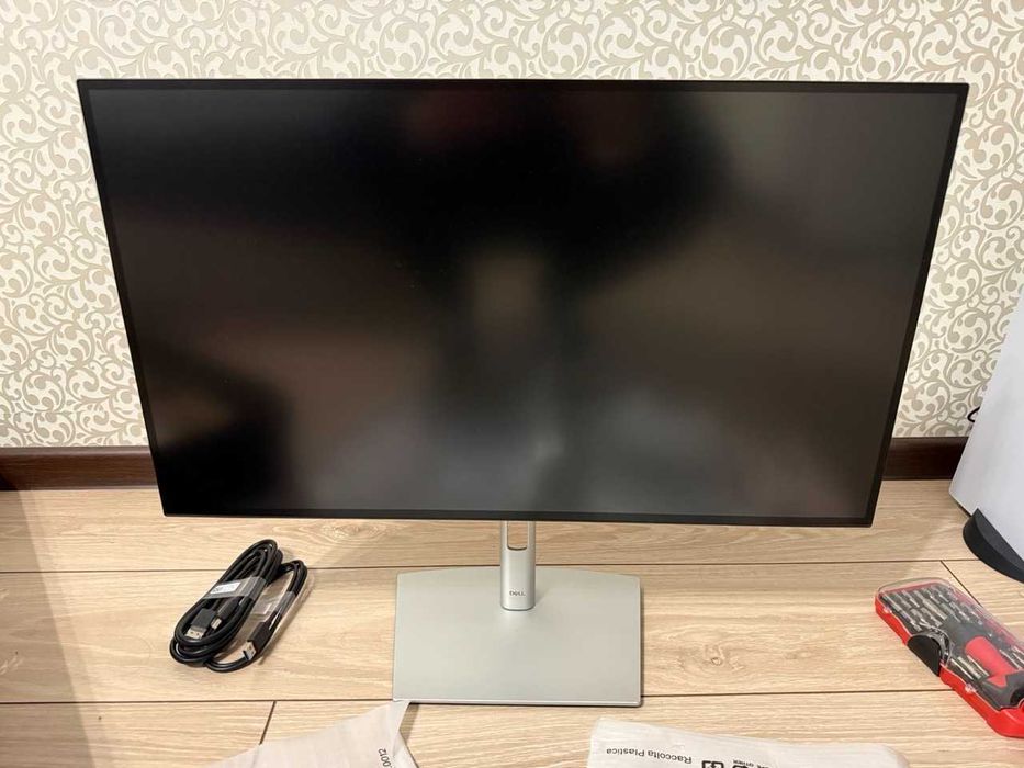 Монітор Dell UltraSharp U2723QE