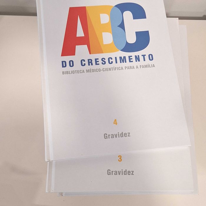 Coleção "ABC do Crescimento" - 21 livros de capa dura com vários temas