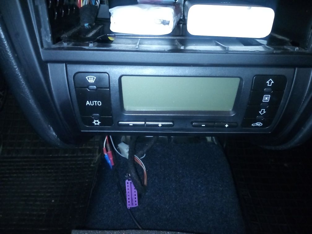 Konsola 2 din tunel komplet Seat Toledo Leon Android