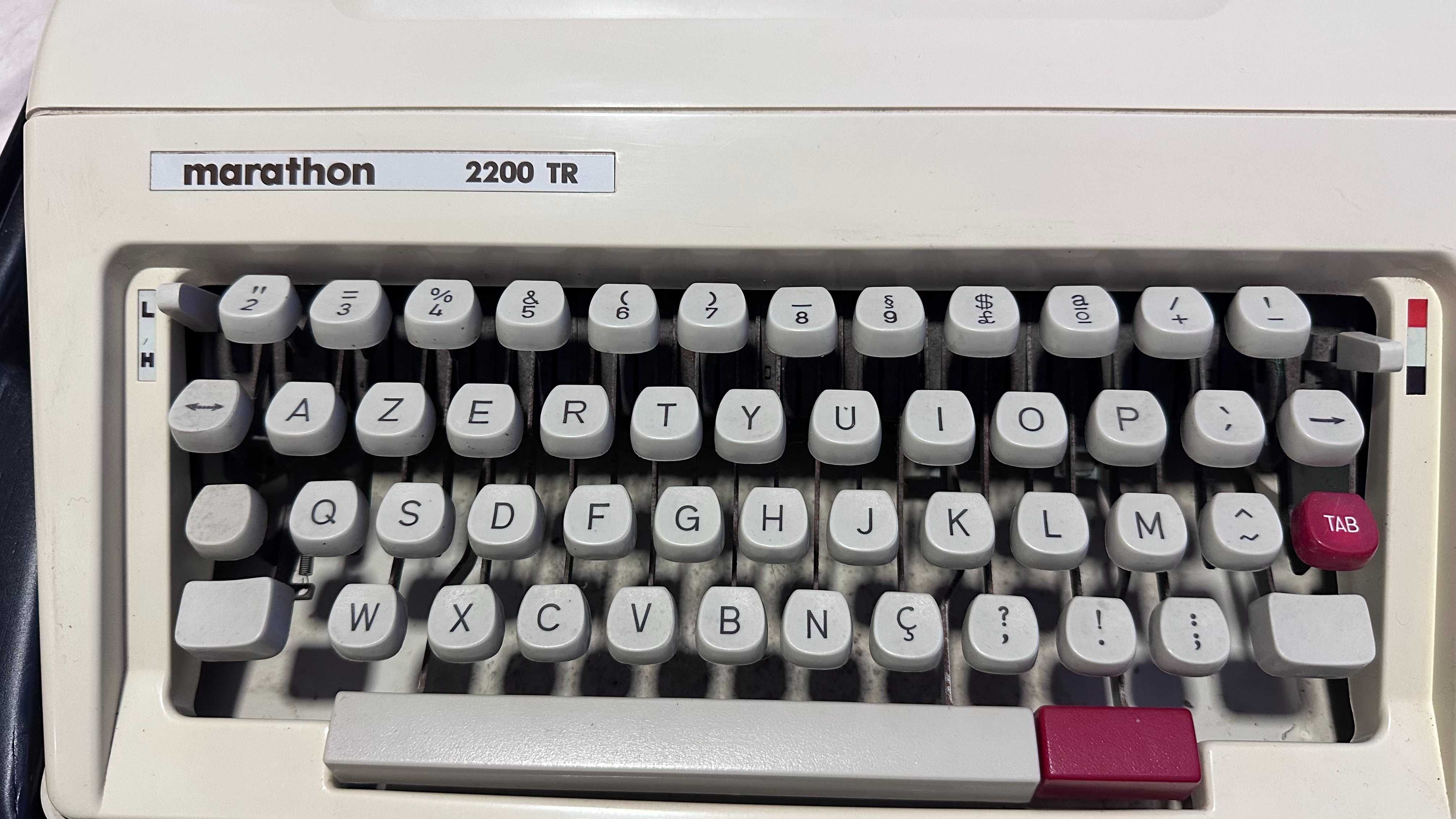 Máquina de escrever de marca Marathon 2200 TR