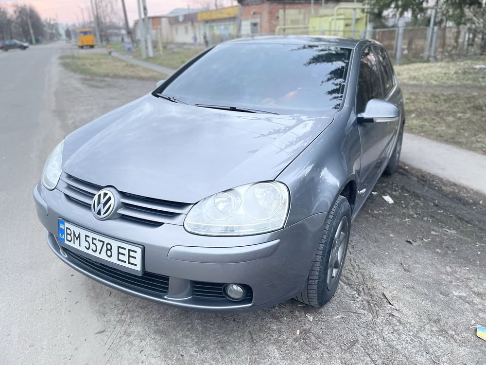 Volkswagen Golf V