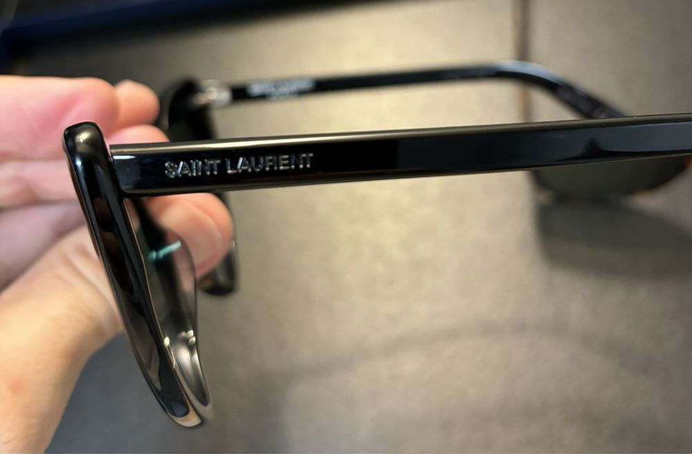 Oculos sol Saint Laurent mod. LouLou