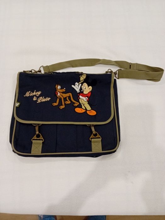 Mala escolar/documentação