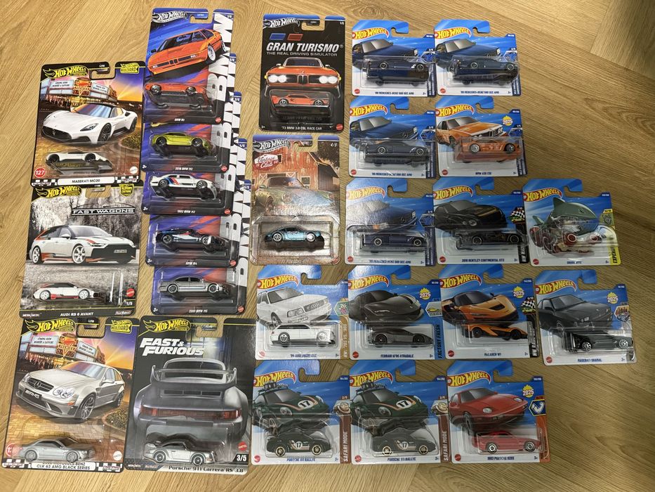 Hot Wheels Ferrari BMW Mercedes-Benz