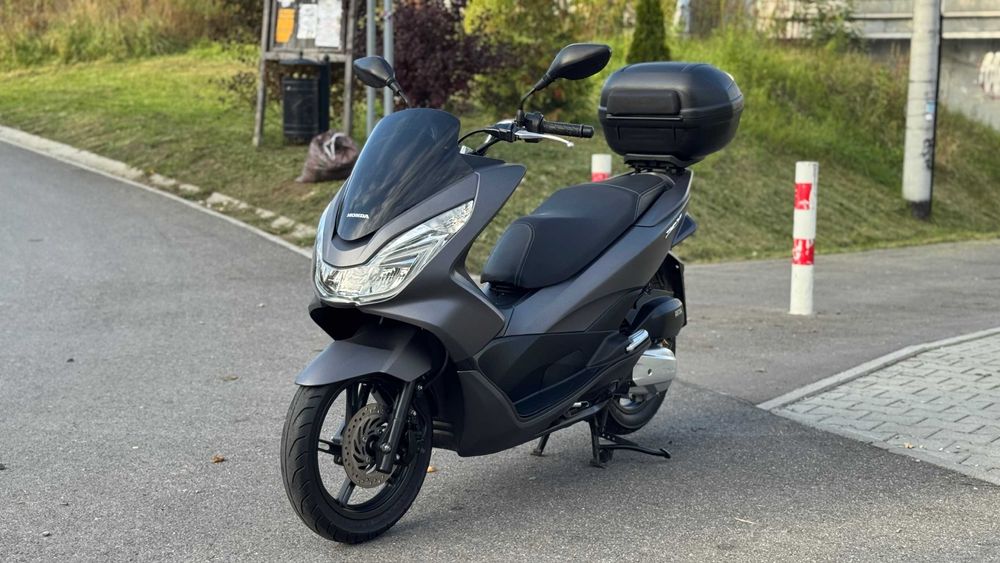 Honda PCX 125 super stan KUFER HONDA niski przebieg SZYBKI TANSPORT