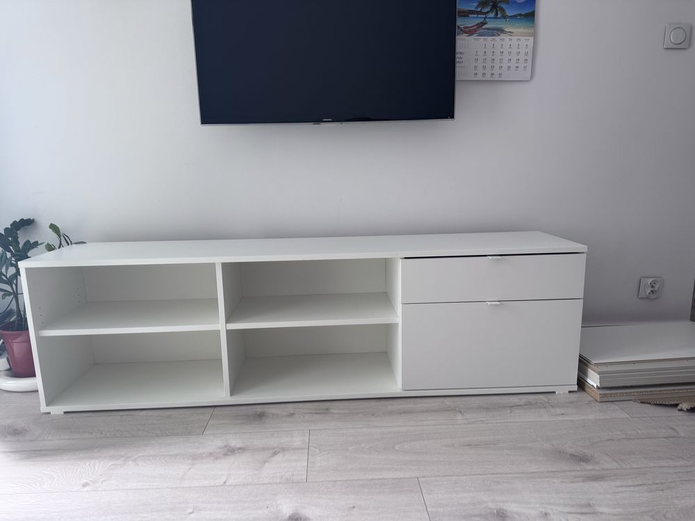Szafka rtv ikea biala komoda