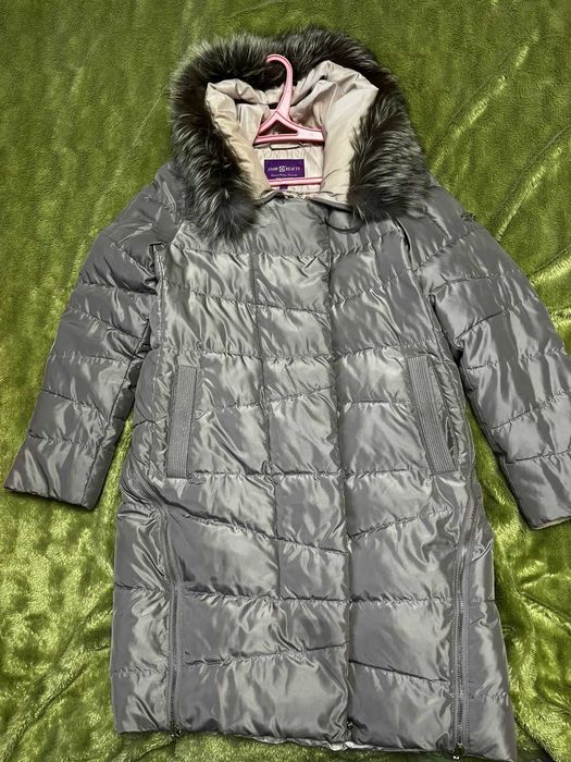 куртка жіноча зимова в гарному стані