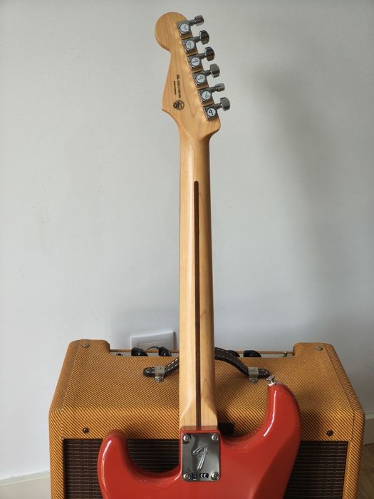 Fender Stratocaster Player limited edition Fiesta Red