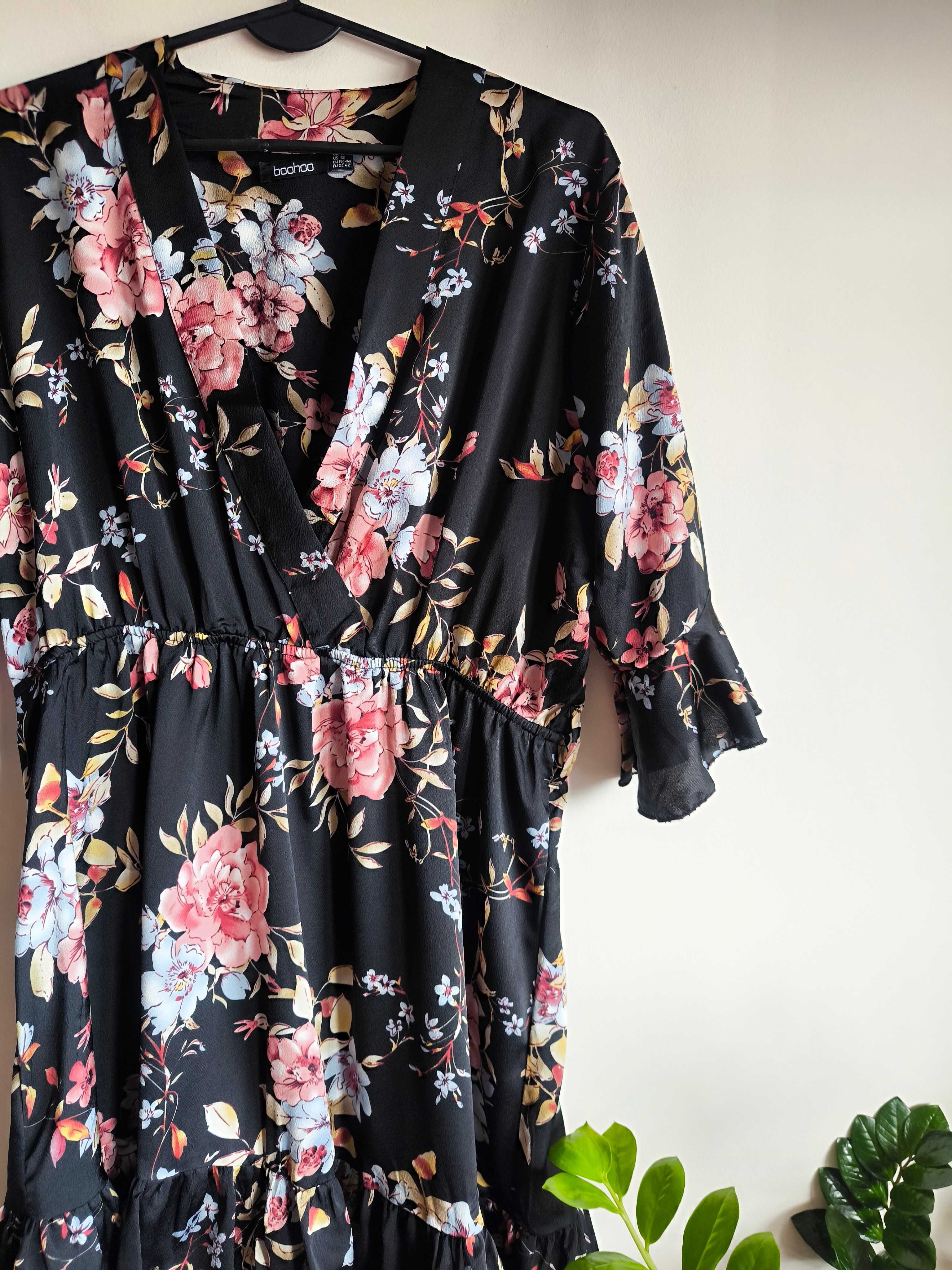 Lekka, kobieca sukienka marki Boohoo w kwiatowy wzór - 42/44 (2XL/3XL)