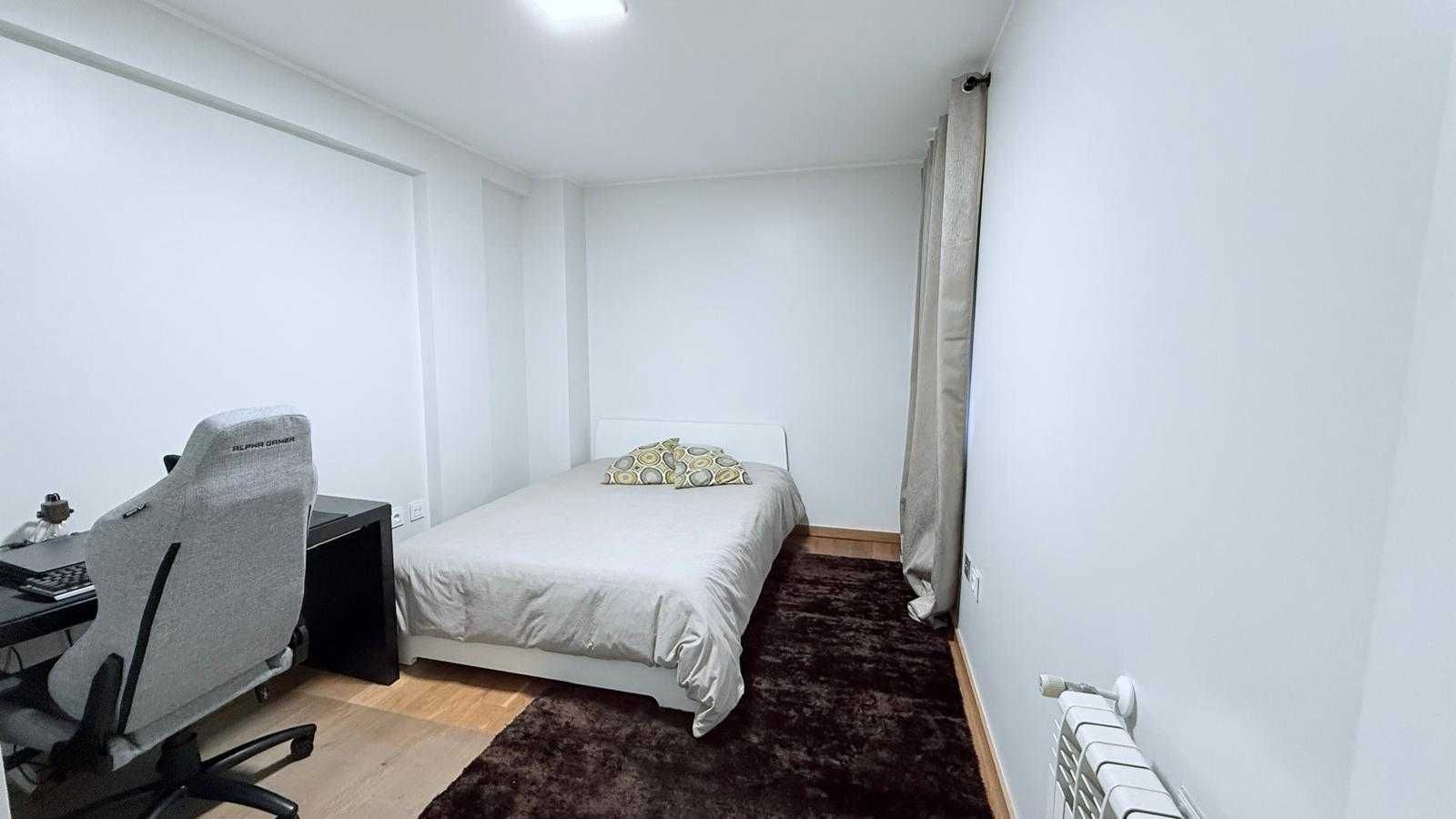 T3 Triplex em Condomínio Fechado