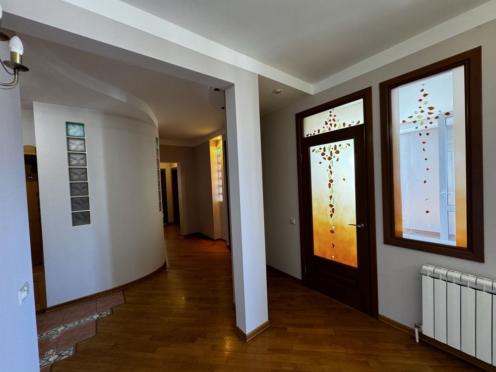 3к. Квартира 105м2, вул. Мокра 3