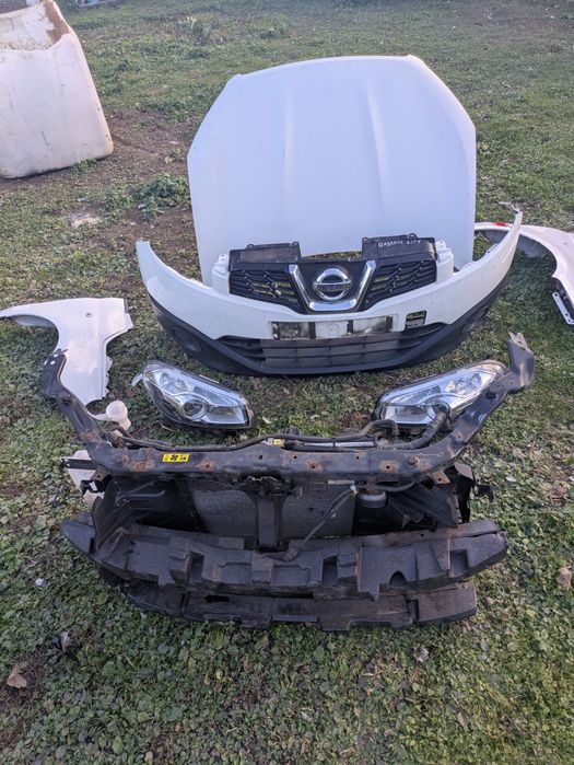 Установочна панель телевізор бампер фари крила nissan qashqai комплект