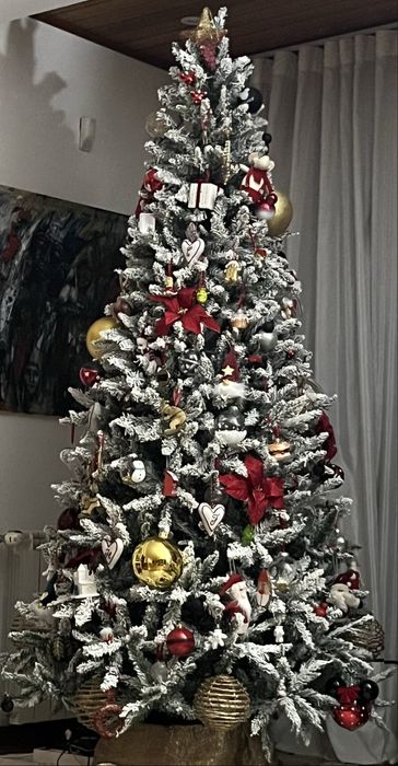 Árvore de natal 2,40mts com neve