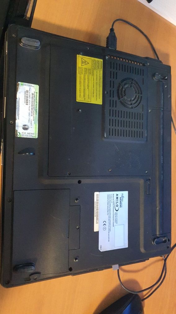 Fujitsu siemens amilo A7640W