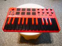 AKAI MPK MINI MK2 Red Limited Edition