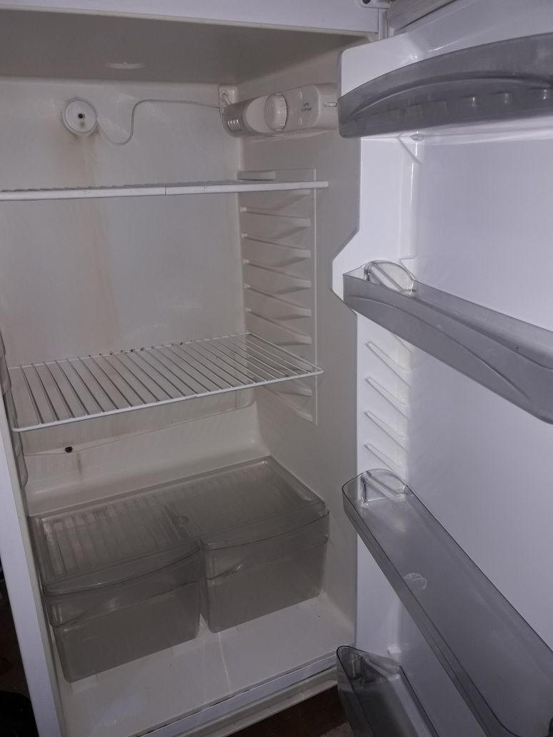 Продам холодильник робочий в отличном состоянии.
