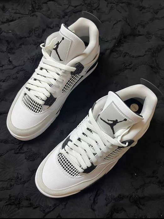 Buty Trampk Jordan 4 Retro military black R.38