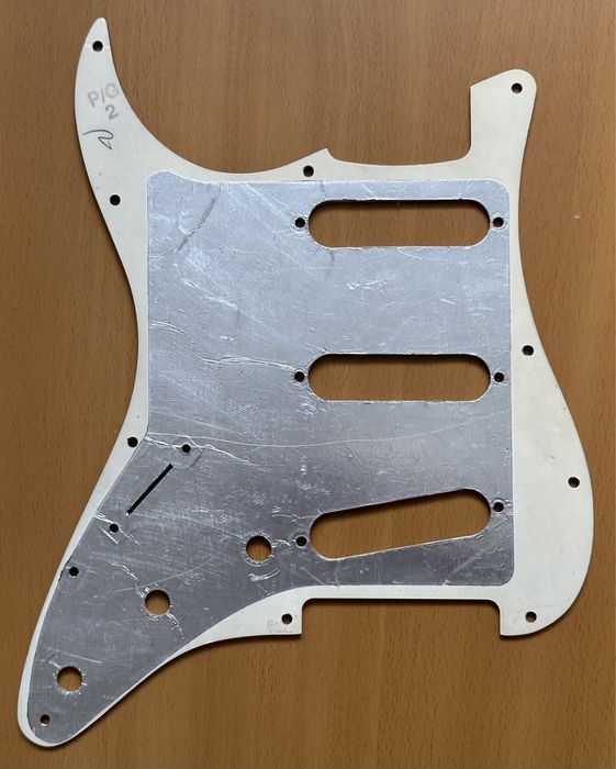 Fender Stratocaster   Pickquard.  USA