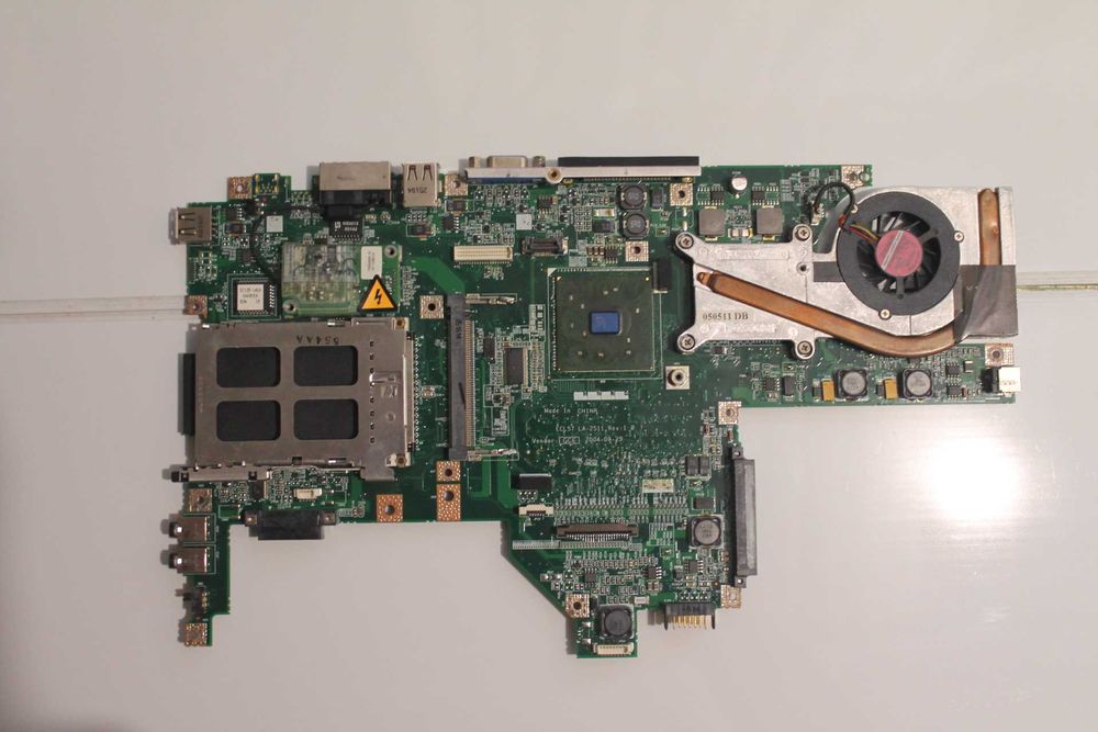 Материнская плата Acer (ECL57 LA-2511 REV: 1.0)