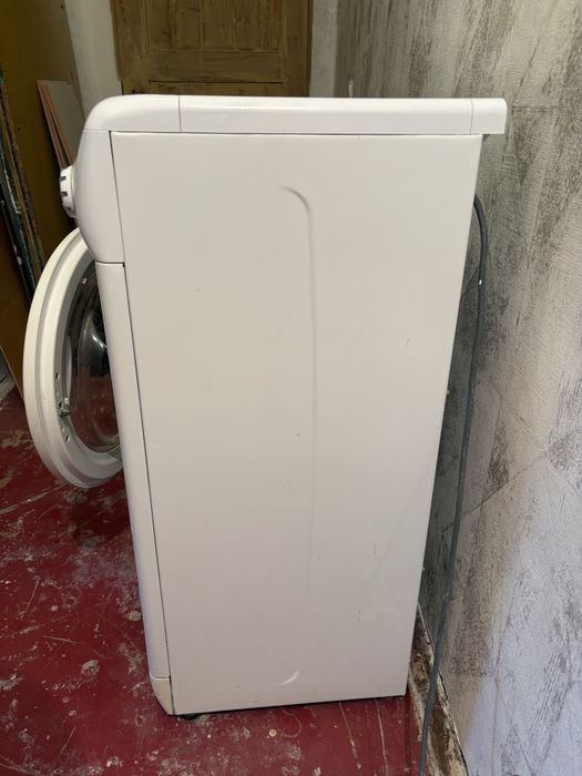 Продам стиральную машинку CANDY