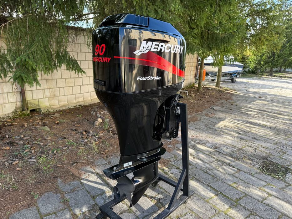 Silnik zaburtowy Mercury 90 4T