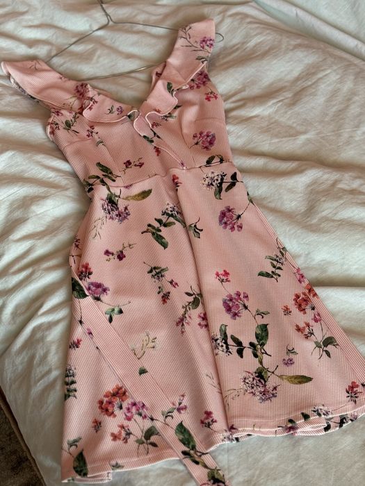 Літня сукня Mohito у розмірі XXS