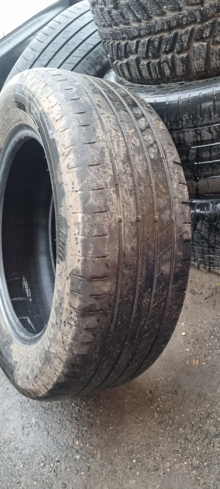 2 шини б/у літня 215 r16 Goodyear