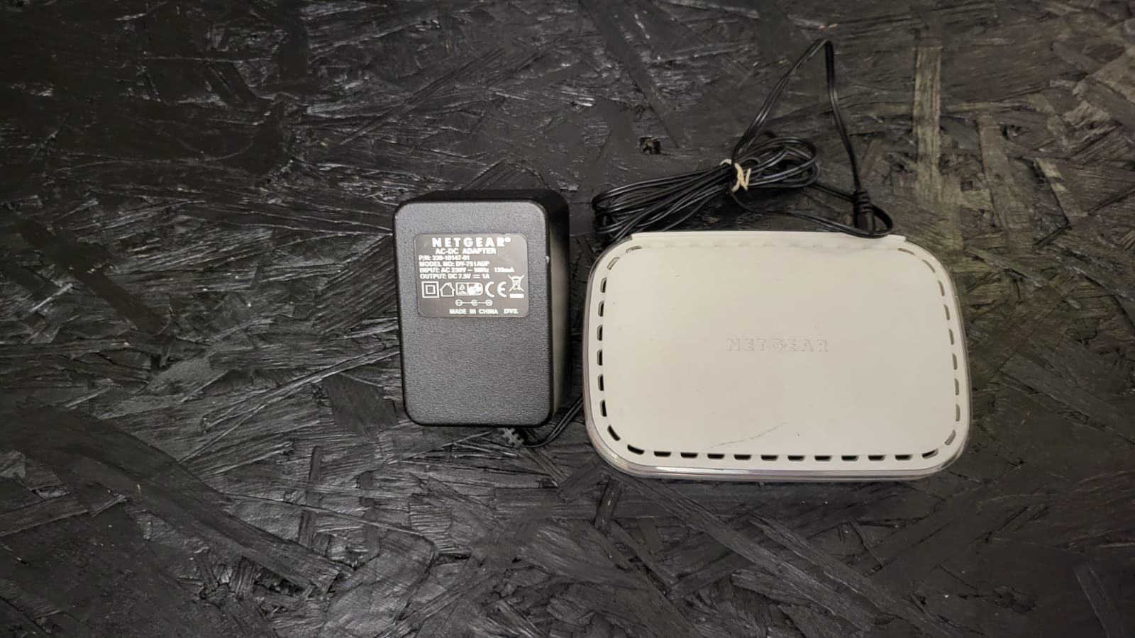 Switch FS605 v3 Netgear