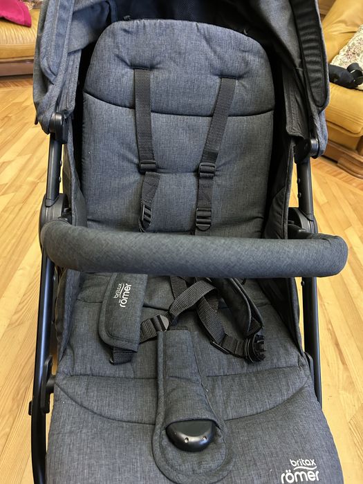 Прогулянкова коляска Britax-Romer B-Agile M Black Shadow