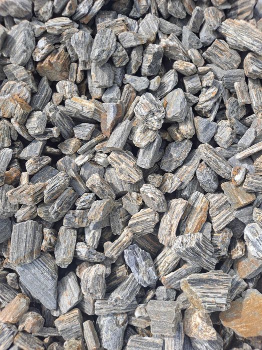 Grys gnejs kora kamienna kamień ozdobny ogrodowy, mała wywrotka