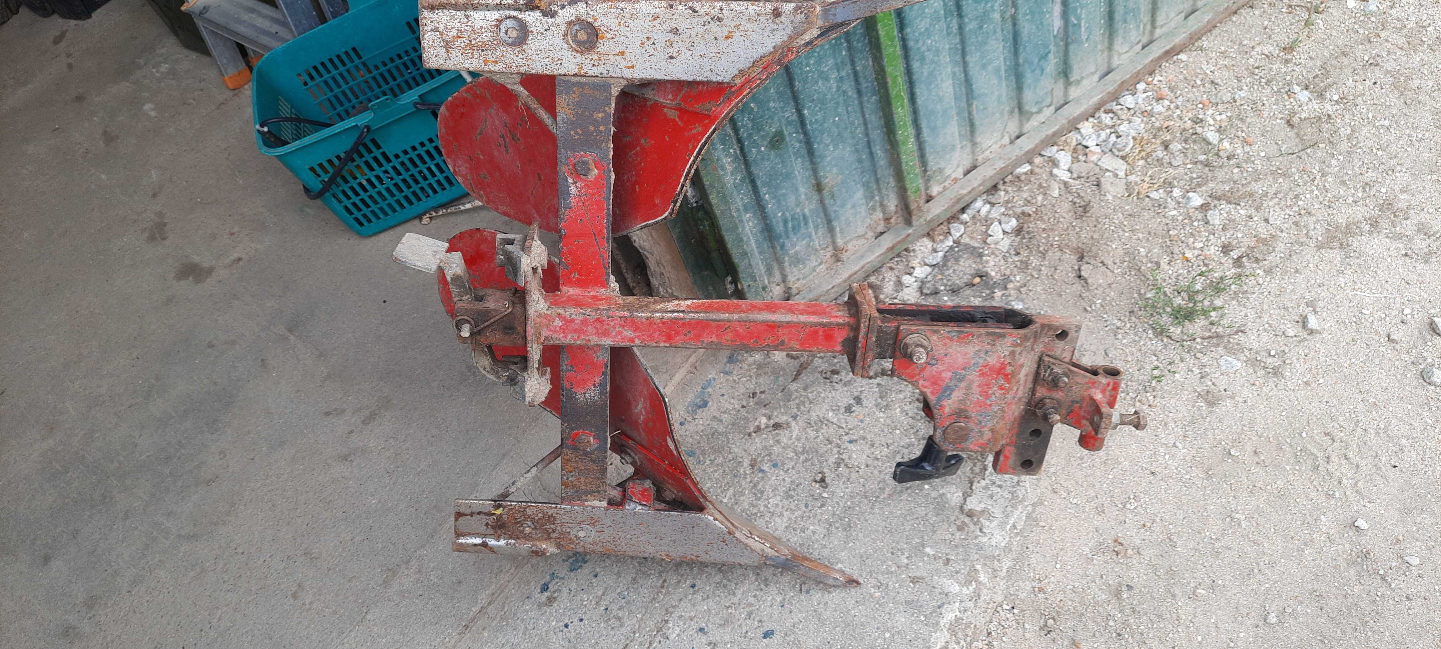 Moto cultivador Kubota de 15 CV