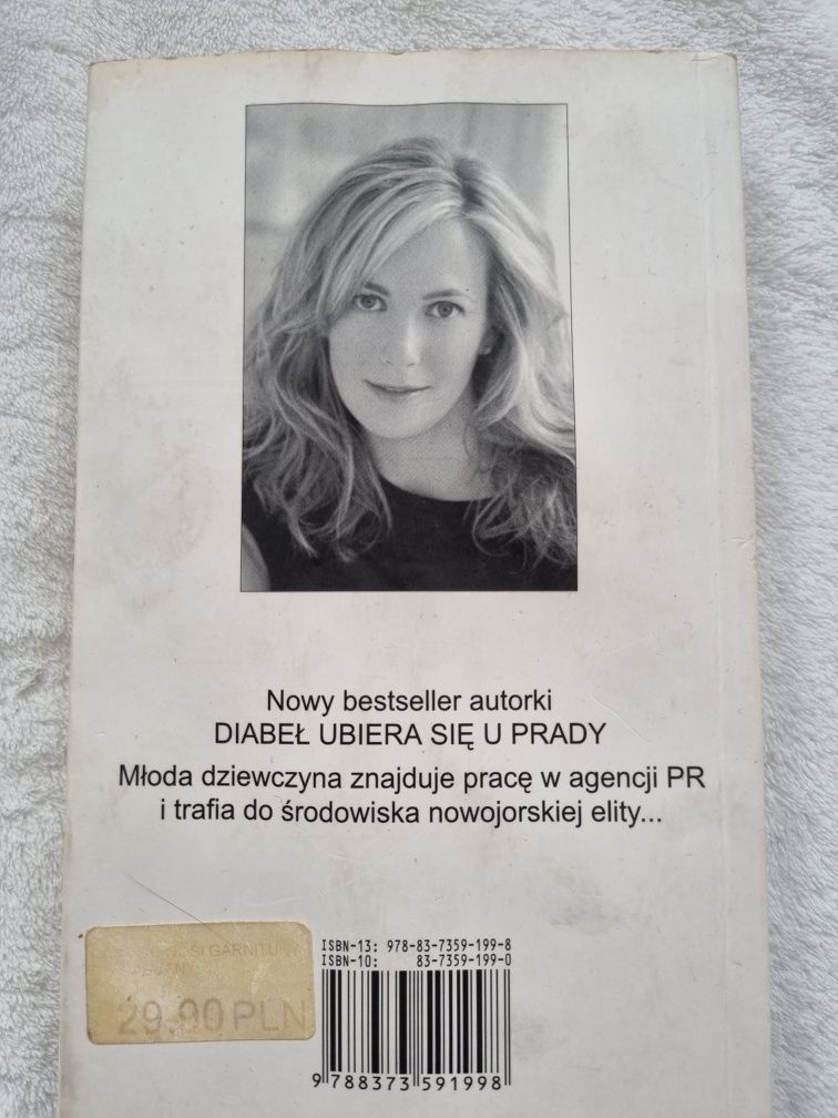 Lauren Weisberger Portier nosi garnitur od Gabbany