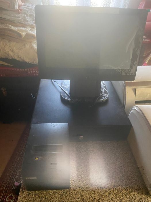 Computador completo de negócio