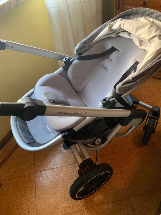 Carrinho de bebe, ovo e alcofa bebe confort, ofereço o isofix