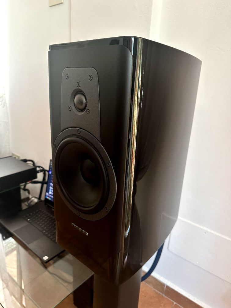 Dynaudio contour 20