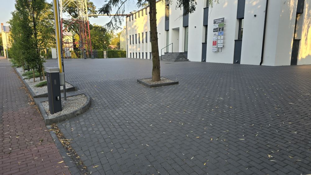 Brukarstwo Usługi brukarskie układanie kostki brukowej