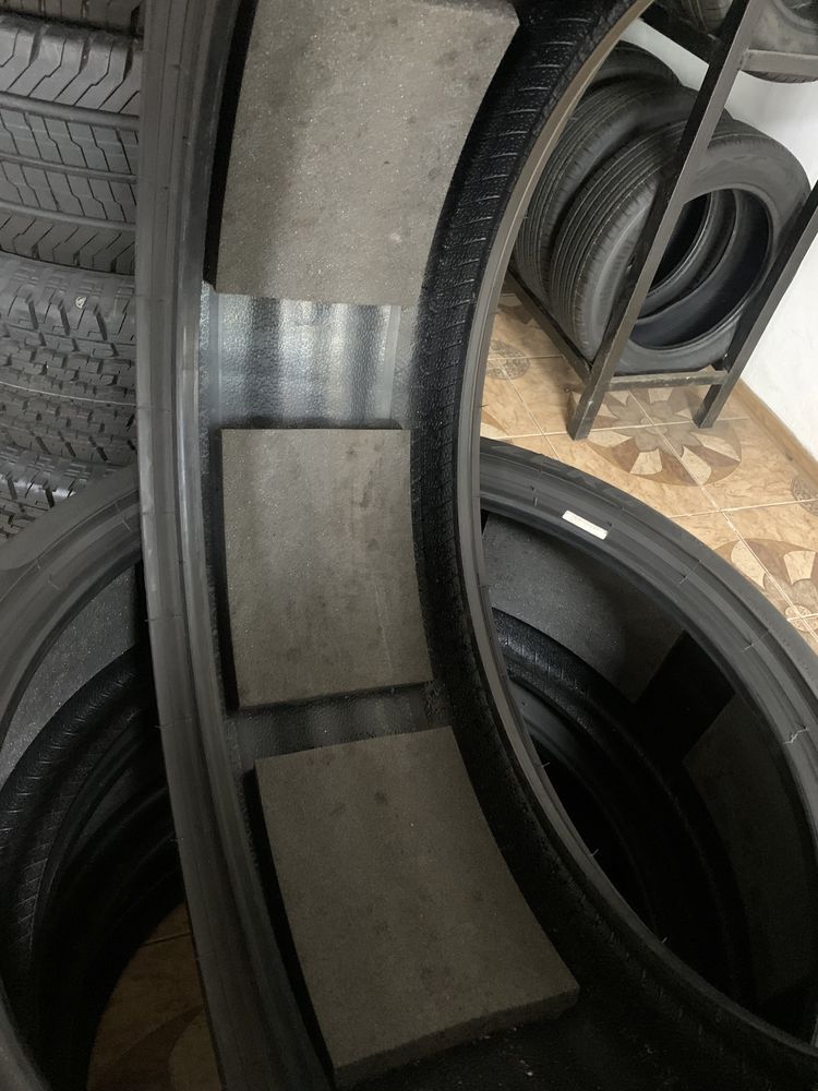 285/30/21 100Y PIRELLI  P ZERO