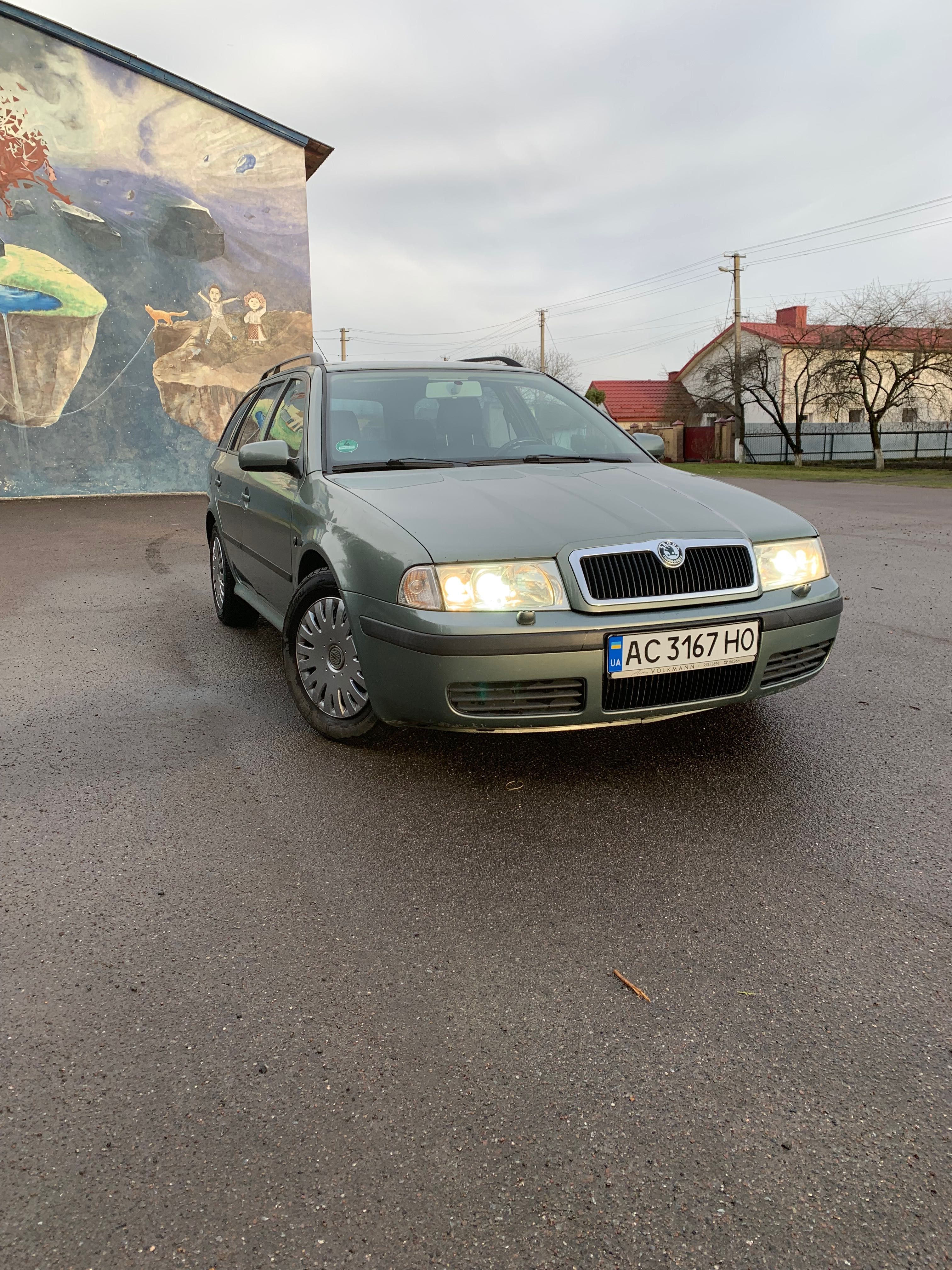 Skoda Octavia 2003 1.6 бензин