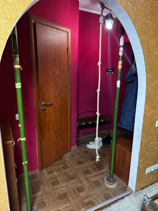 Продам двохкімнатну квартиру