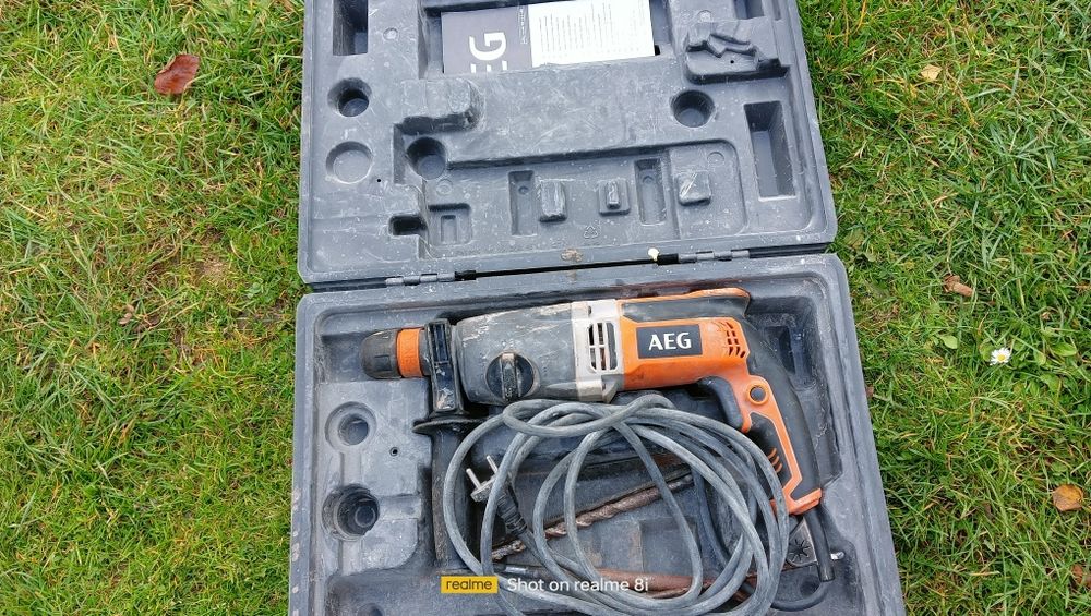 Młotowiertarka AEG